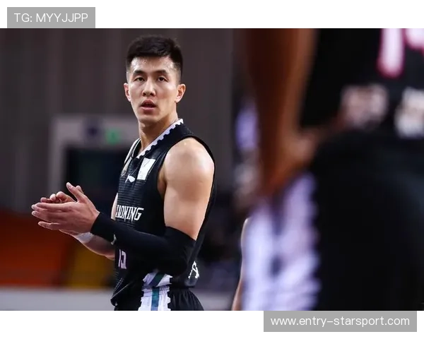 郭艾伦奇迹一幕:穿反鞋上场热身,篮球场上的“反转”秀 郭艾伦奇迹一幕:穿反鞋上场热身,篮球场上的“反转”秀