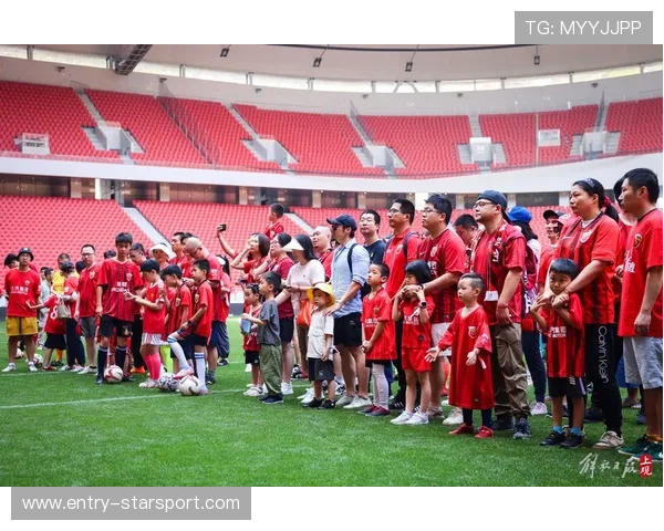 联赛举办“青少年成长榜”年度评优典范
